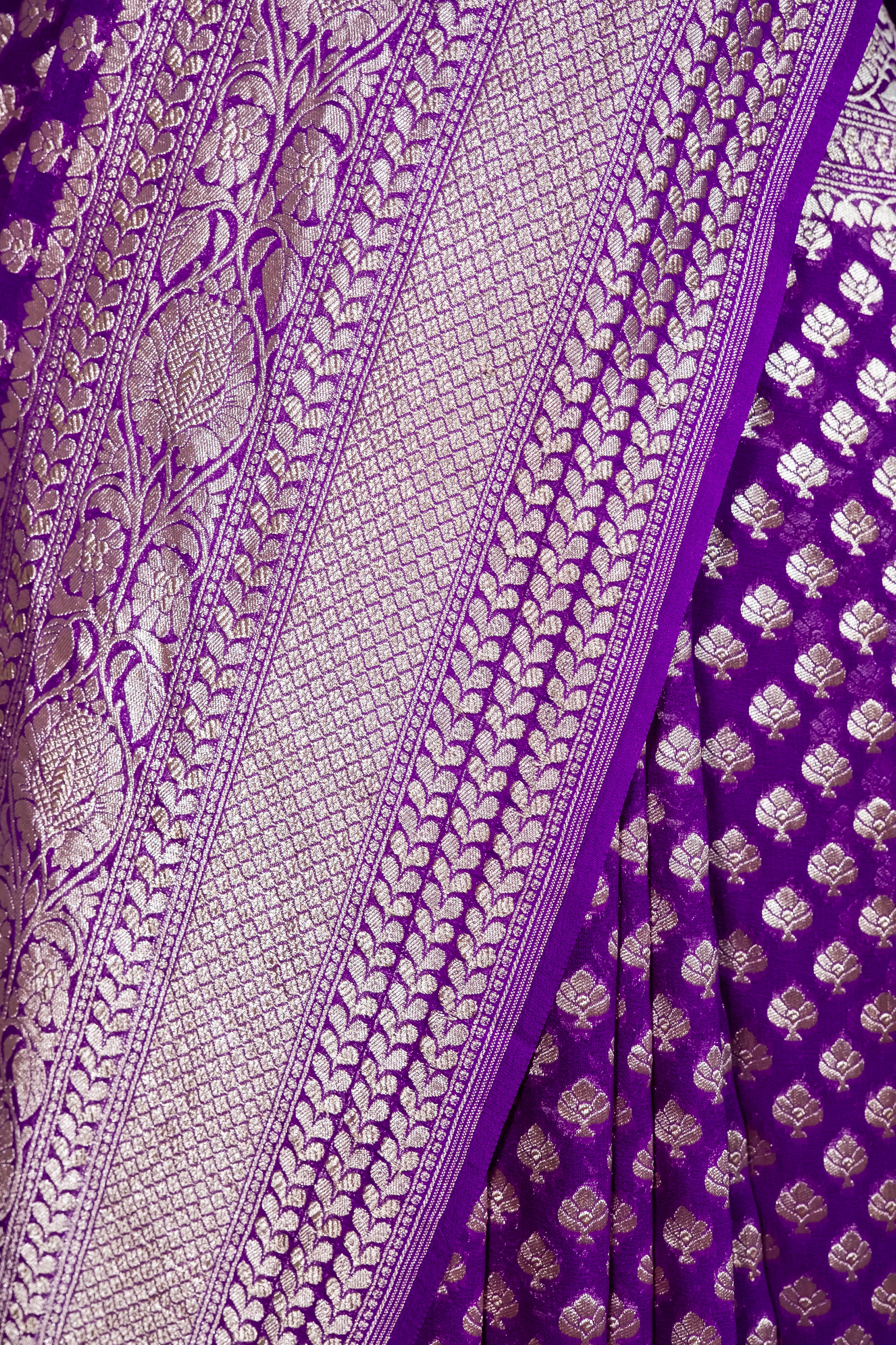 Pure Khaddi Georgette Saree | Banarasi Handloom with Pure Water Zari Booti