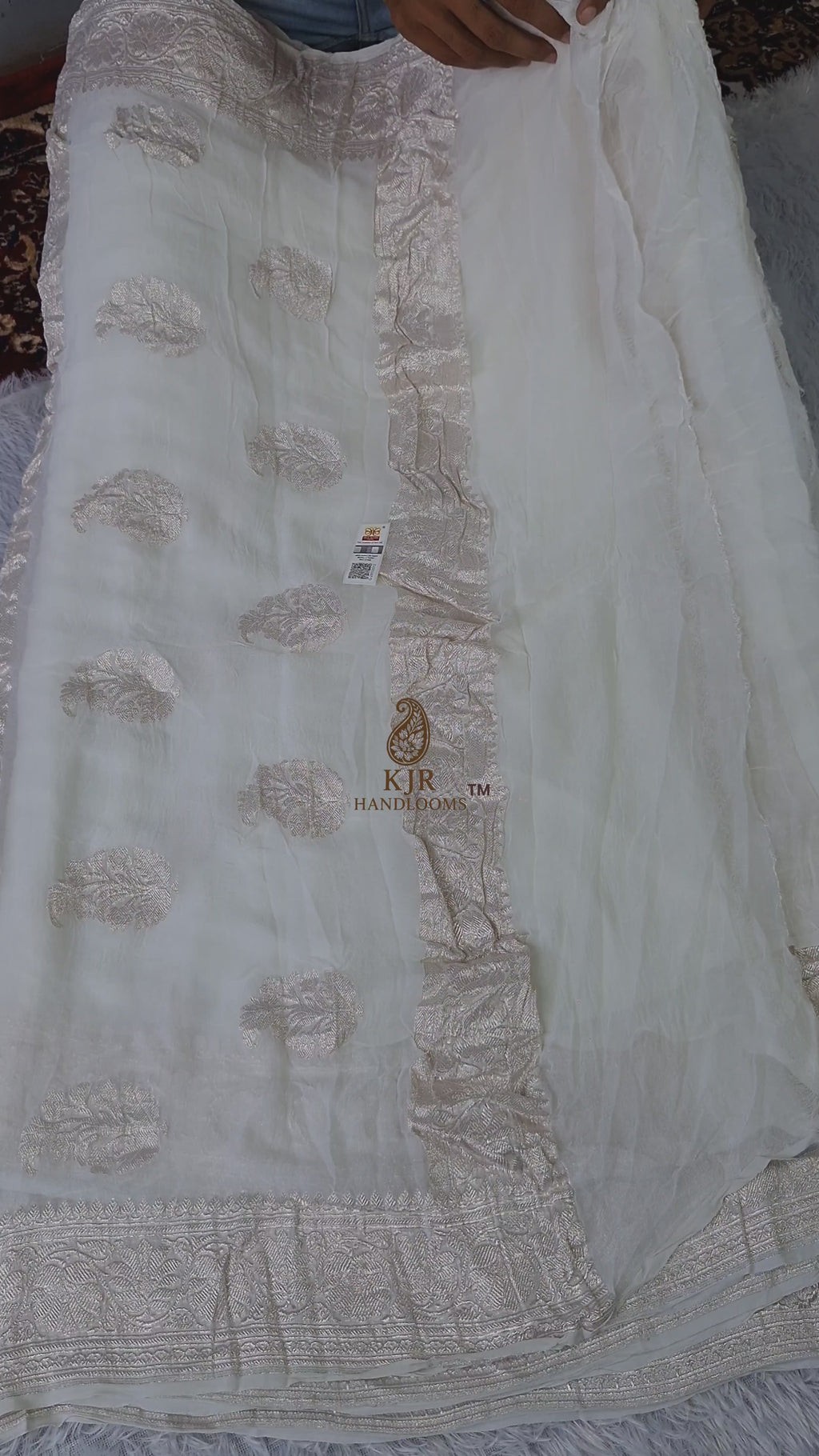 Banarasi Handloom Pure Khaddi Chiffon Georgette Saree | Silver Zari Kadwa Interlock Boota
