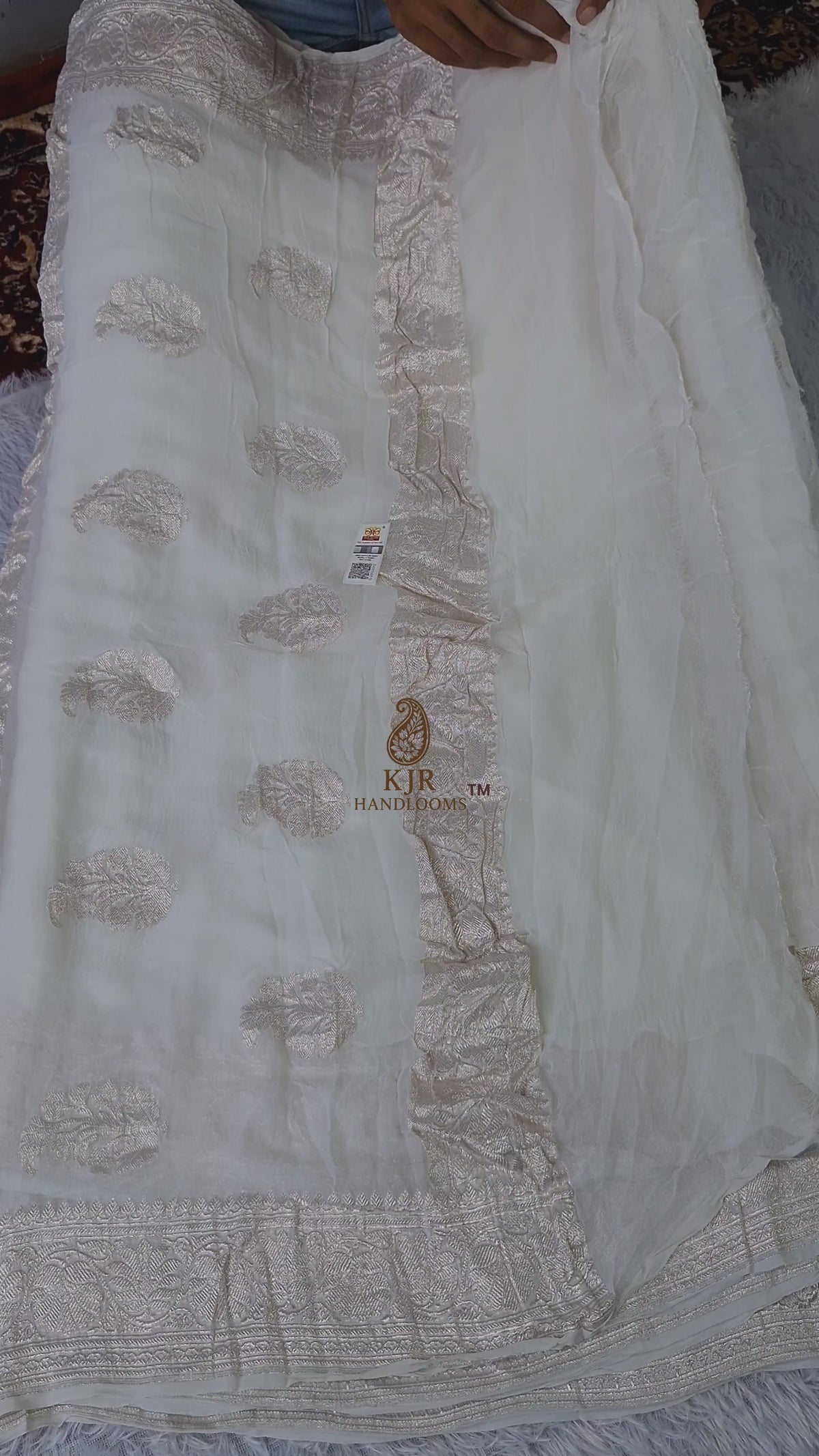 Banarasi Handloom Pure Khaddi Chiffon Georgette Saree | Silver Zari Kadwa Interlock Boota