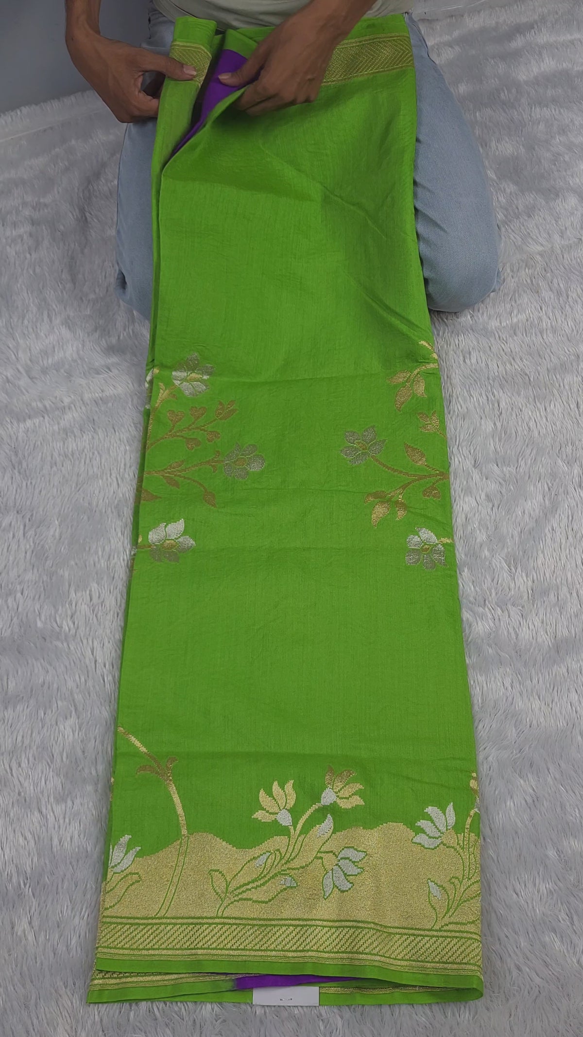 Banarasi Pure Monga Silk Saree | Dual-Tone Silver & Golden Zari