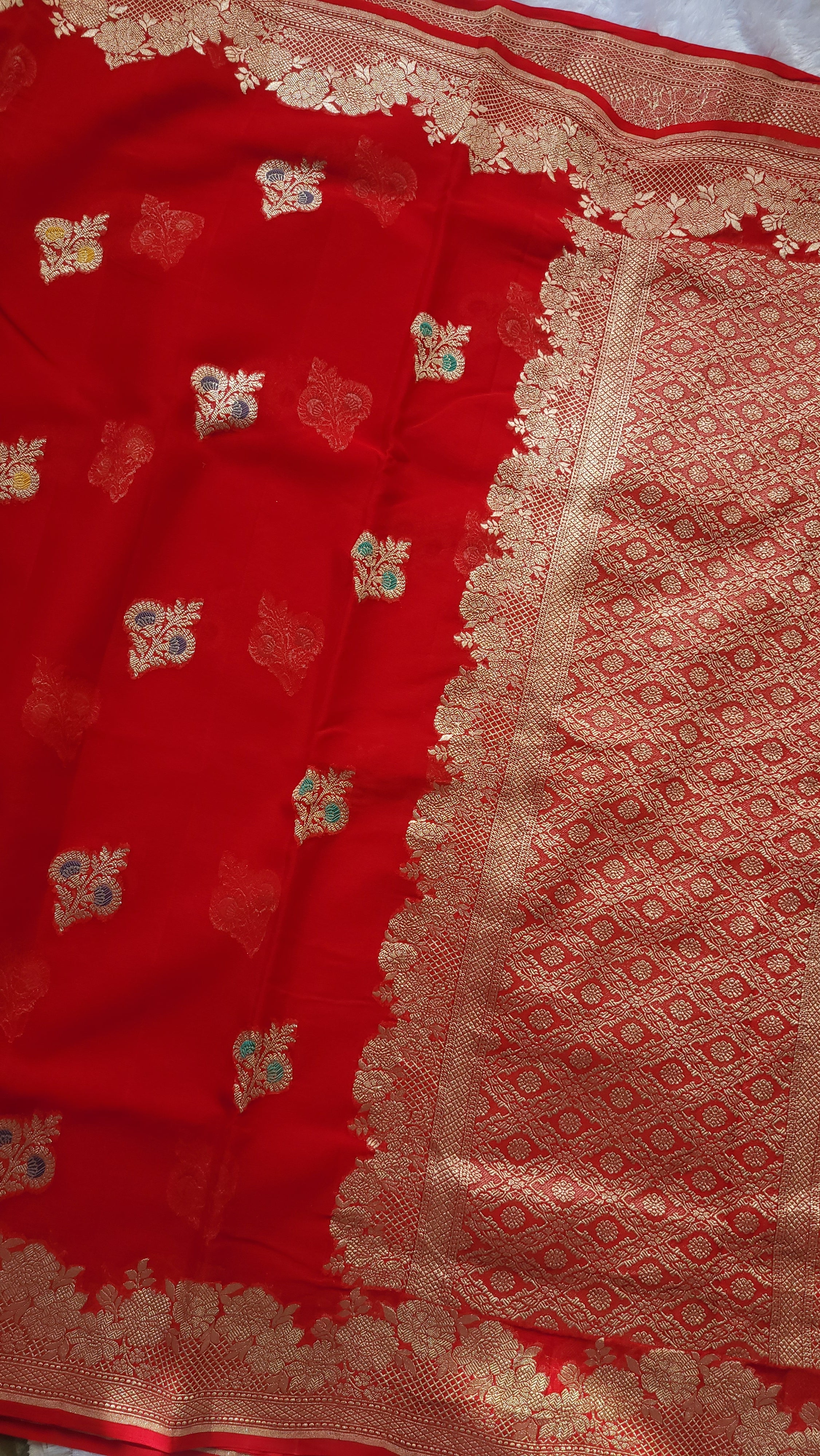 Banarasi Handloom Pure Khaddi Georgette Saree | Pure Water Zari & Alfi Meenakari